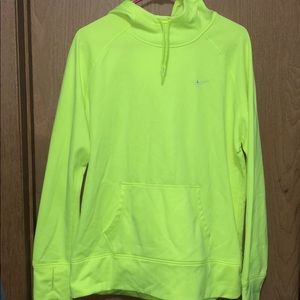 Nike Tops - Nike therma fit sweatshirt Nike Tops - Nike therma fit sweatshirt
